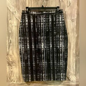 NWT Banana Republic Sloan stretch pencil skirt 8. Versatile, wear year round.